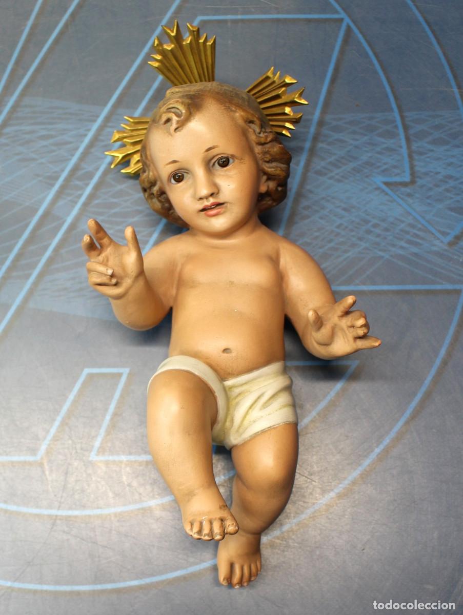 Arte: Ni&ntilde;o Jes&uacute;s en estuco policromado, ojos de cristal. Olot.