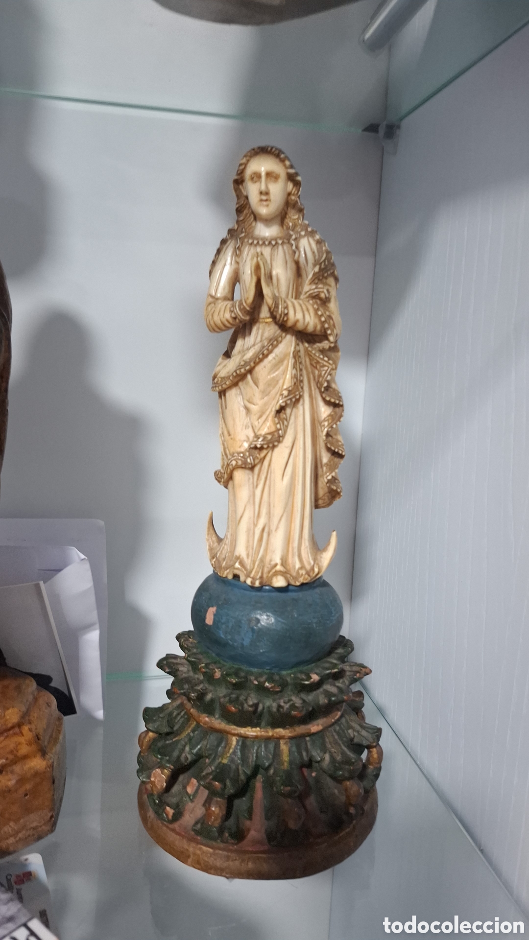Arte: Virgen antigua de marfil con cite