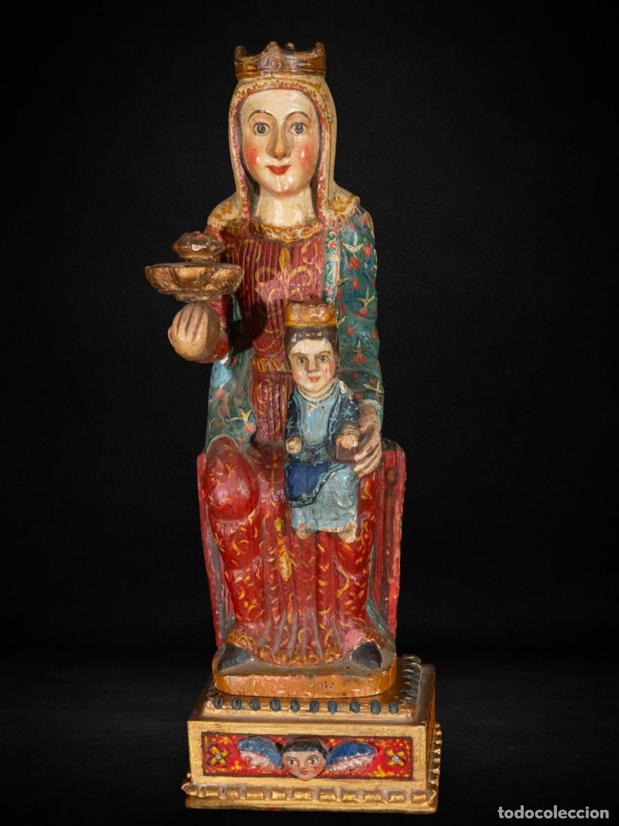 Arte: Virgen con Ni&ntilde;o estilo rom&aacute;nico, imponente talla en madera policromada de 53 cm