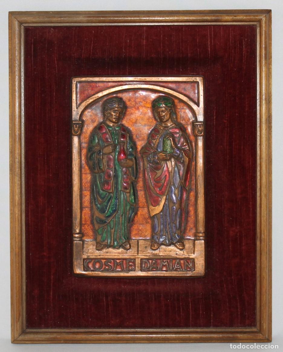 Arte: Esmalte religioso sobre cobre. Santos Cosme y Dami&aacute;n. Mediados del Siglo XX