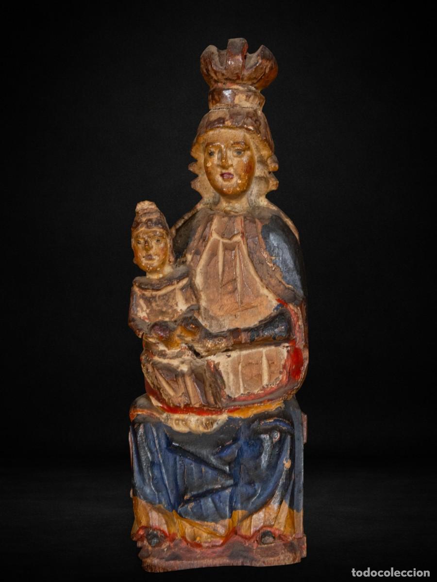 Arte: Virgen sedente con Ni&ntilde;o, talla en madera policromada, siglo XVI&ndash;XVII