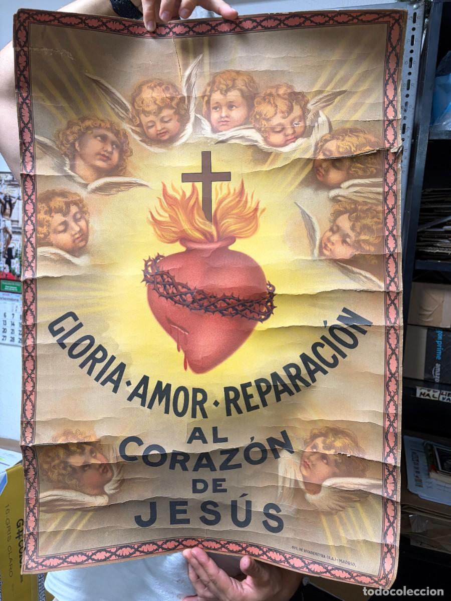 Arte: CARTEL RELIGIOSO DEL SAGRADO CORAZ&Oacute;N DE JES&Uacute;S. MEDIDAS APROX.: 72 x 49.5 CM.