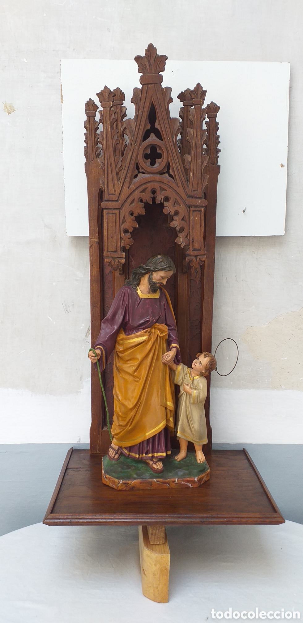 Arte: San Jos&eacute; con ni&ntilde;o, peana y capilla. Olot