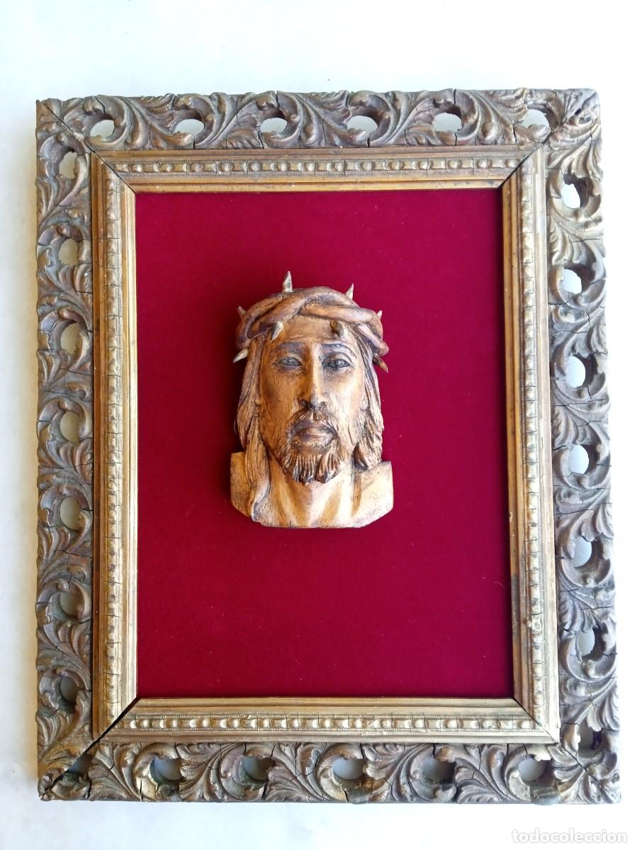 Arte: Cuadro antiguo con imagen religiosa de Cristo tallado de madera