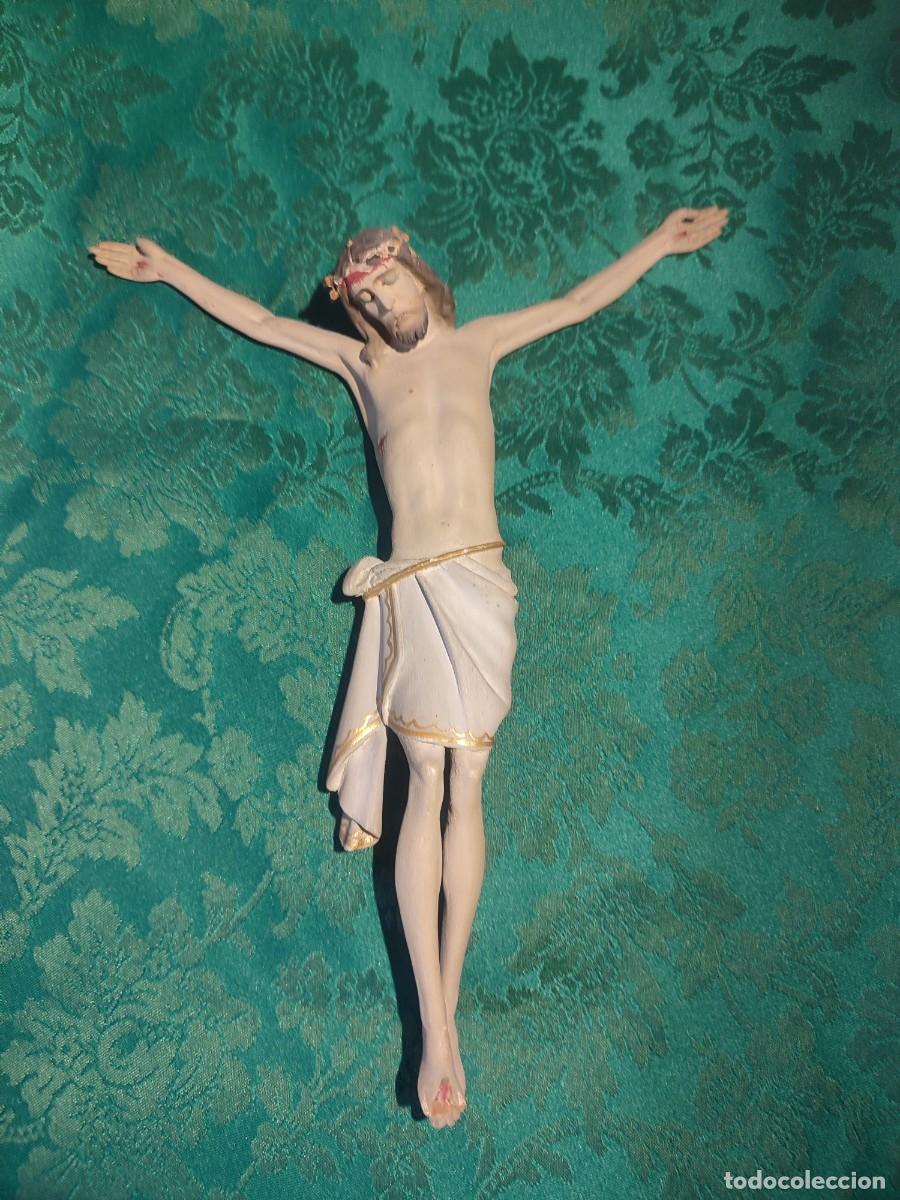 Arte: Cristo crucificado talla madera