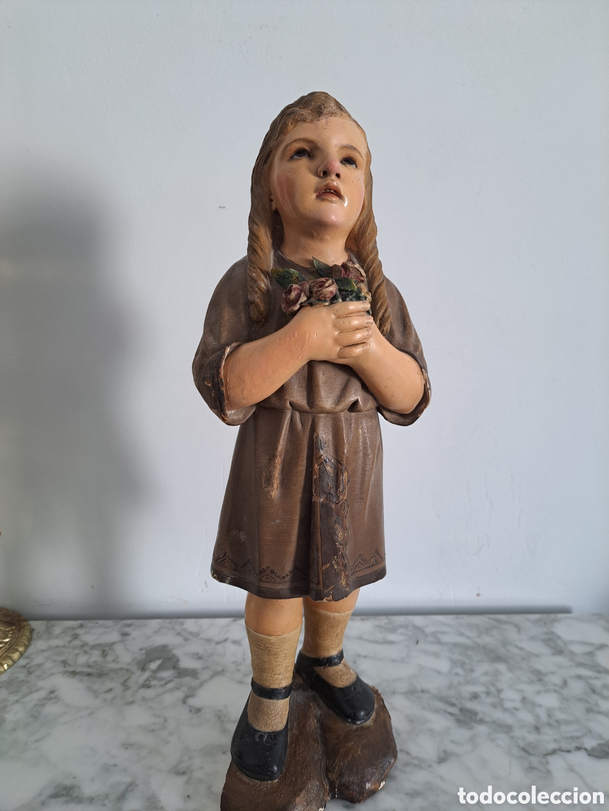 Arte: TALLA DE MADERA NI&Ntilde;A ORANTE O SANTA VIDENTE FXIXPPSXX