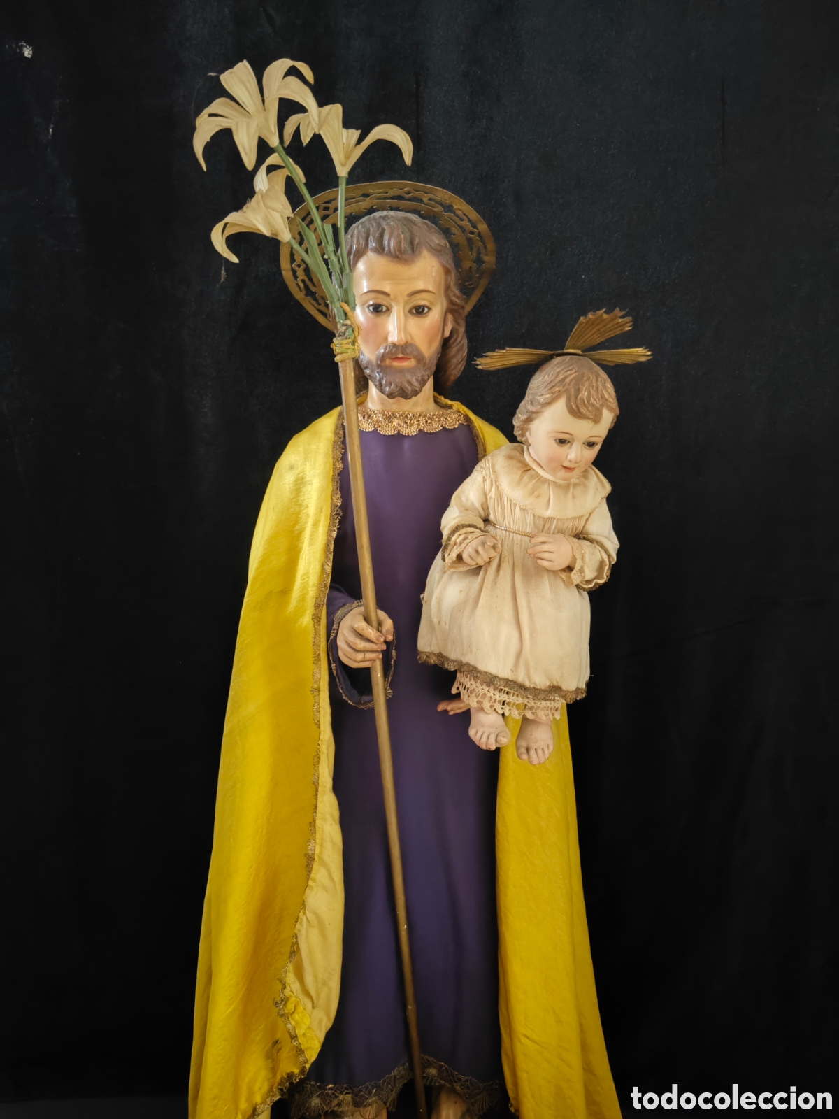 Arte: Gran imagen de San Jos&eacute; con Ni&ntilde;o Jes&uacute;s cap i pota, madera policromada, ojos de vidrio, 89 cm
