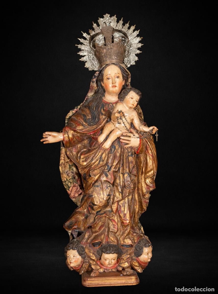 Arte: Virgen del Rosario virreinal peruana, madera policromada y dorada, corona de plata, s. XVIII-XIX