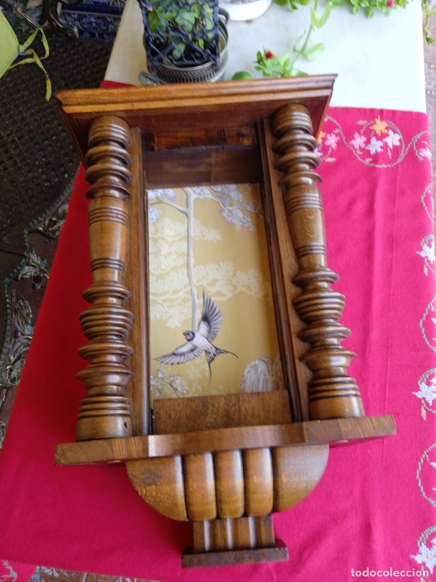 Arte: Capilla hornacina antigua de madera para figura religiosa