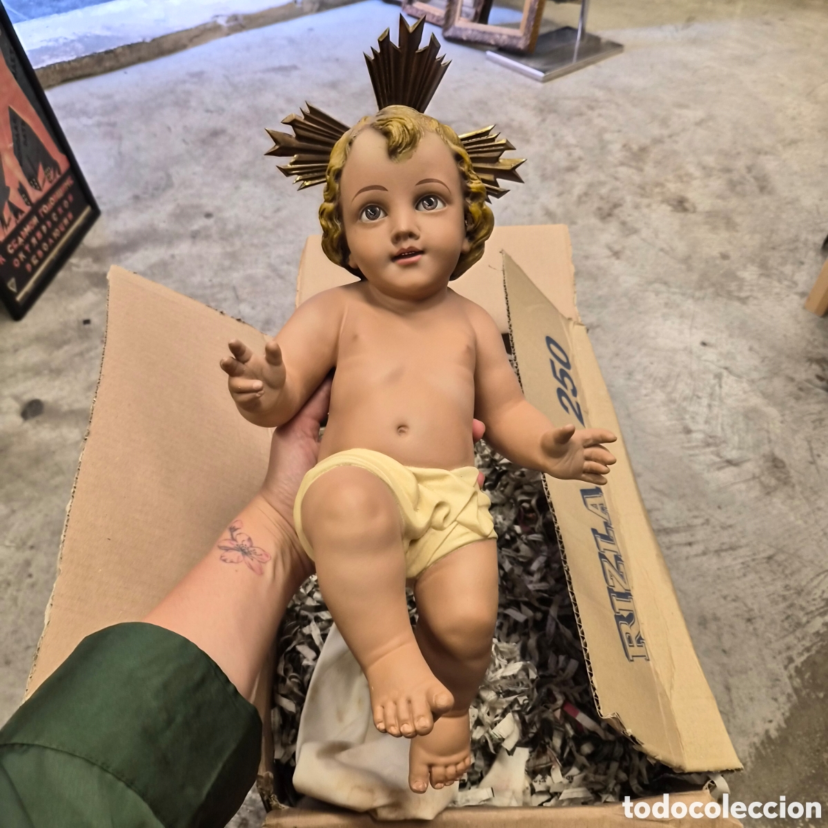 Arte: Ni&ntilde;o Jes&uacute;s tipo Olot en escayola gran tama&ntilde;o 45cm