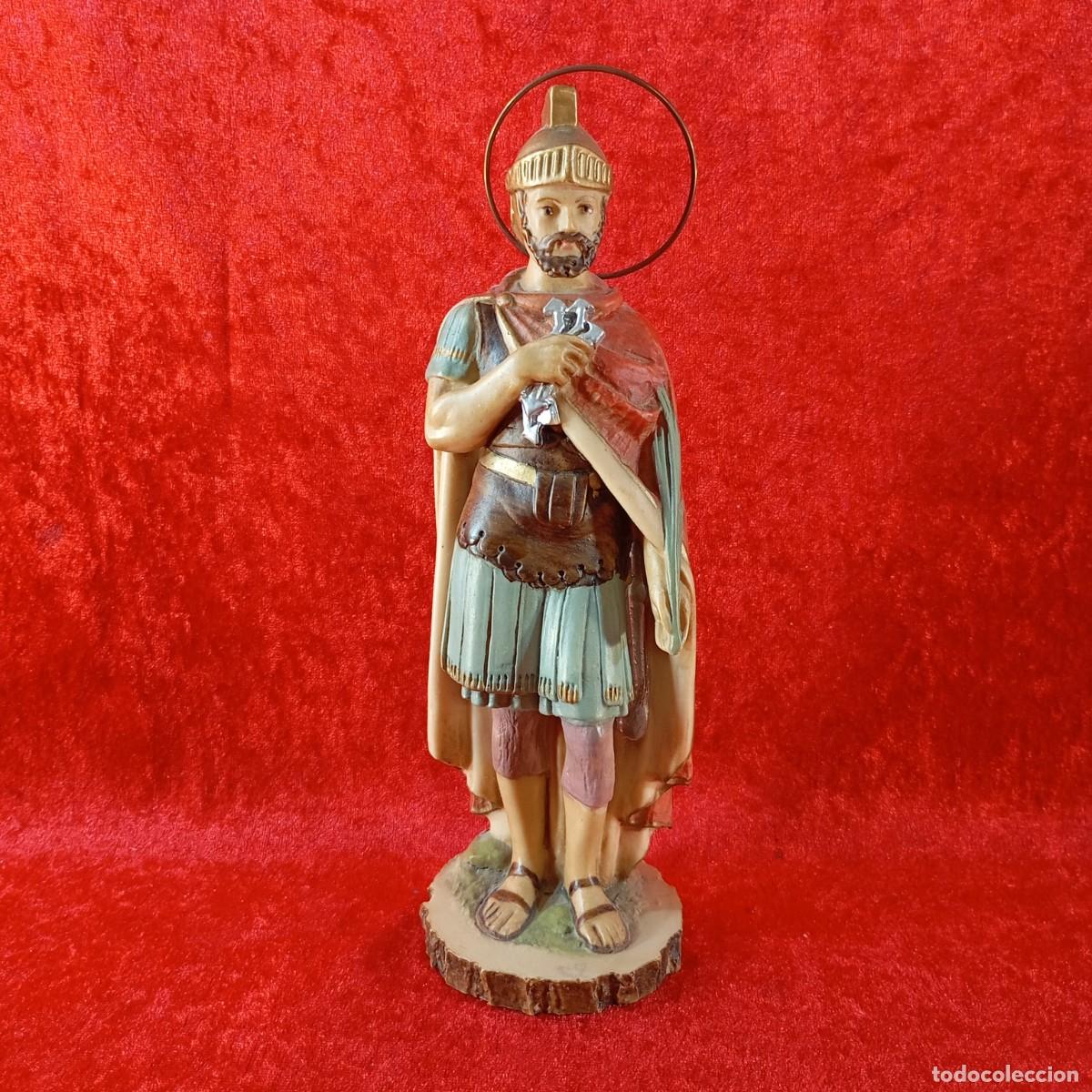 Arte: SAN COSMA - SANT COSME - ESCULTURA EN RESINA RELIGIOSA - 23,5 CM - PINTADA A MANO