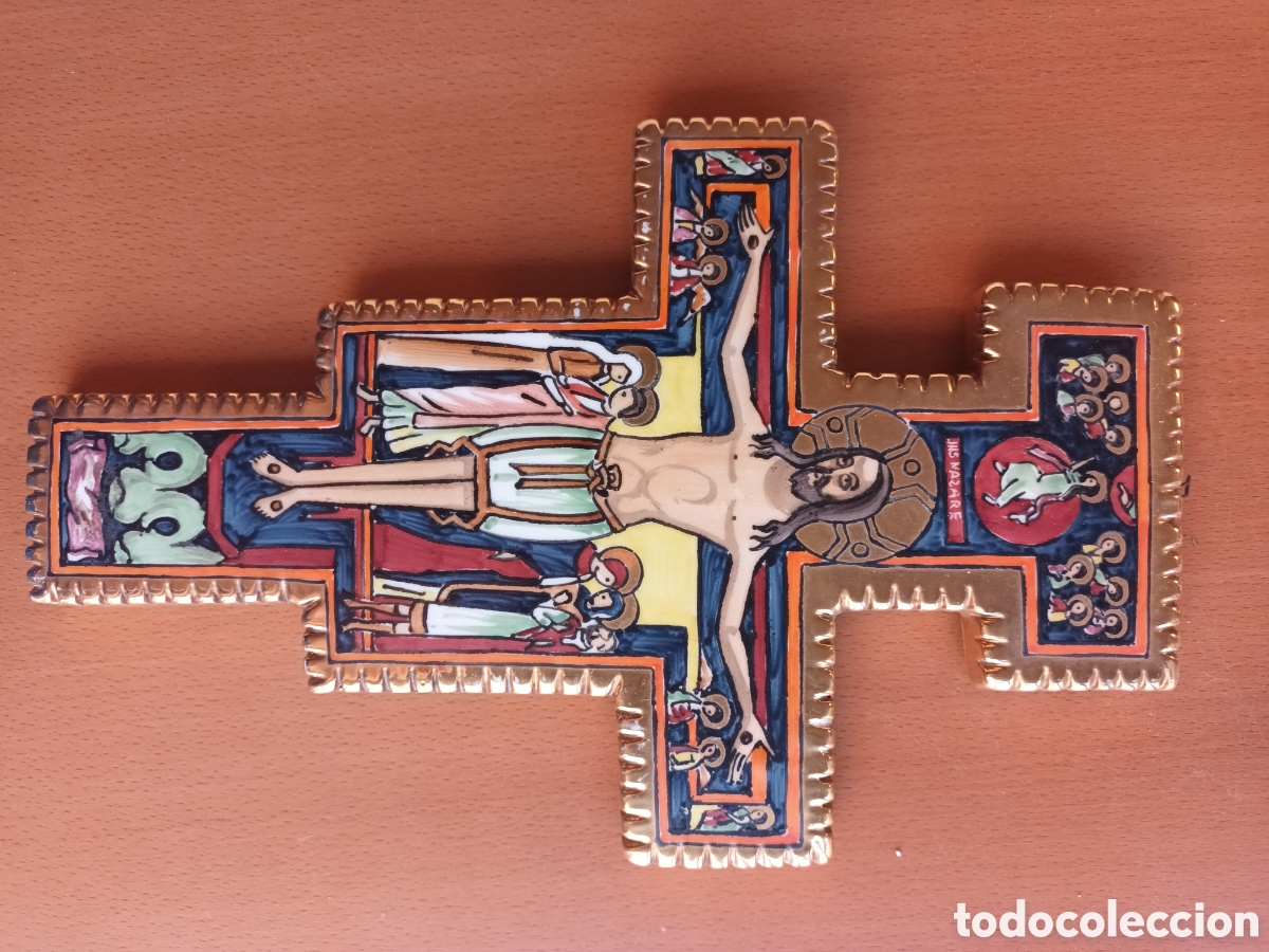 Arte: Cruz de Porcelana San Dami&aacute;n con oro
