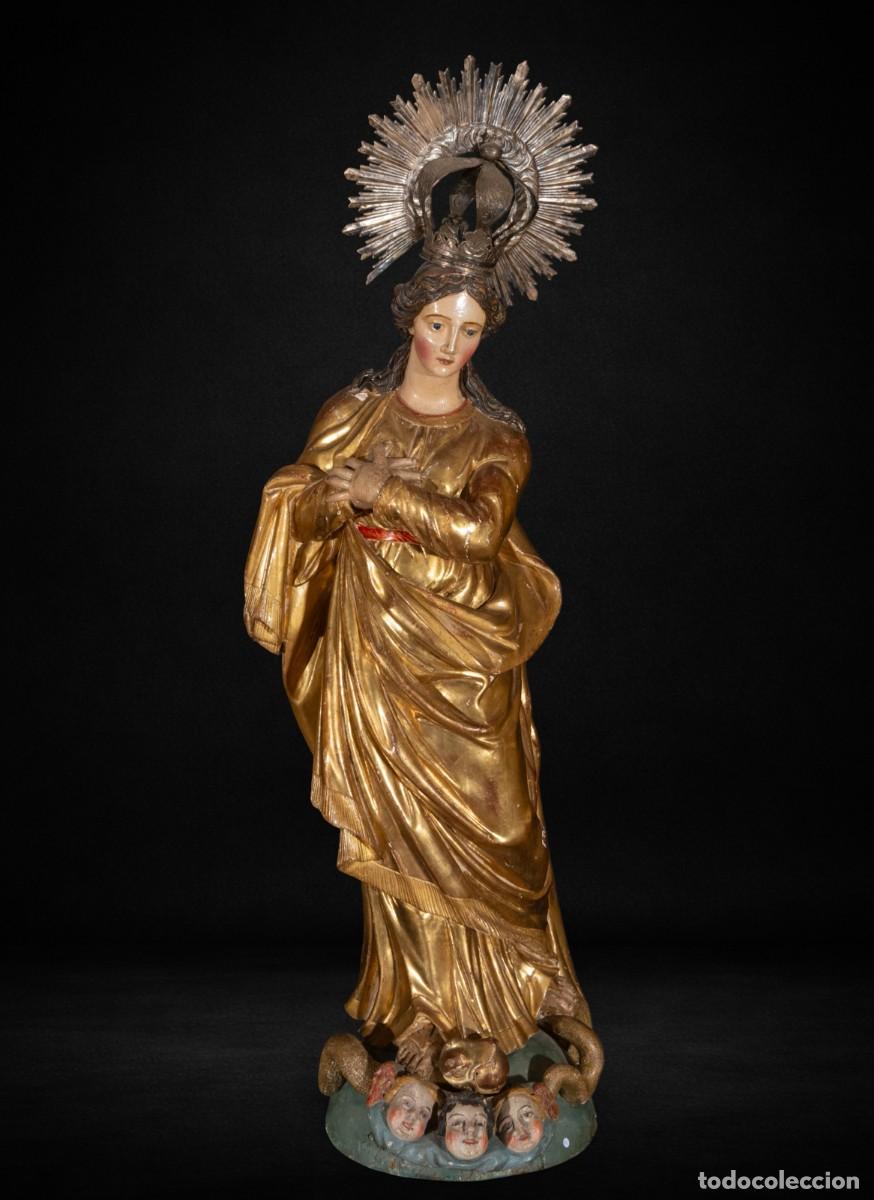 Arte: Inmaculada Concepci&oacute;n. Madera dorada y policromada. Siglo XVII-XVIII. 117 cm