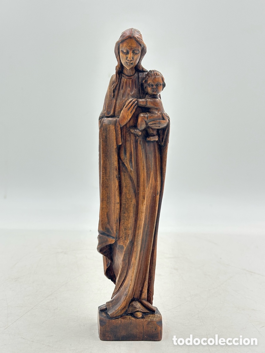 Arte: Antigua escultura de madera - la Virgen con el Ni&ntilde;o Jes&uacute;s