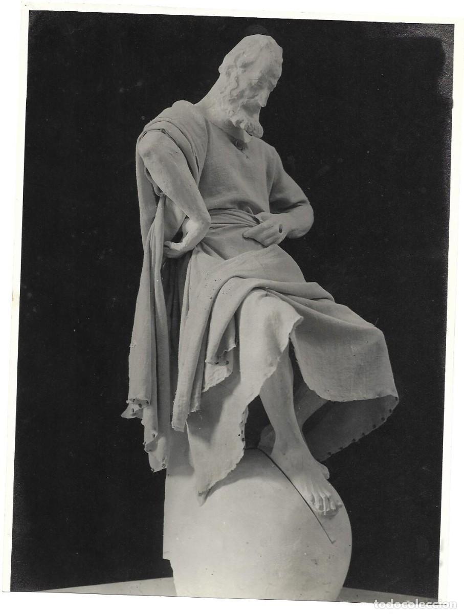 Arte: Sagrada Familia Escultura Sant Judes Tadeu (Joan Matamala Flotats) Fotografia d'&egrave;poca Emili God&eacute;s