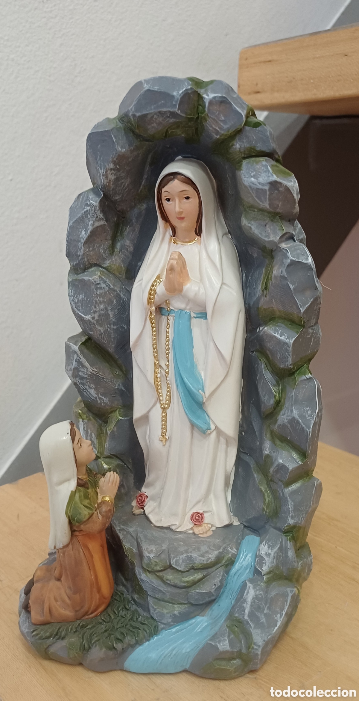 Arte: VIRGEN LOURDES 25 CM CON GRUTA Y SANTA BERNADETTE