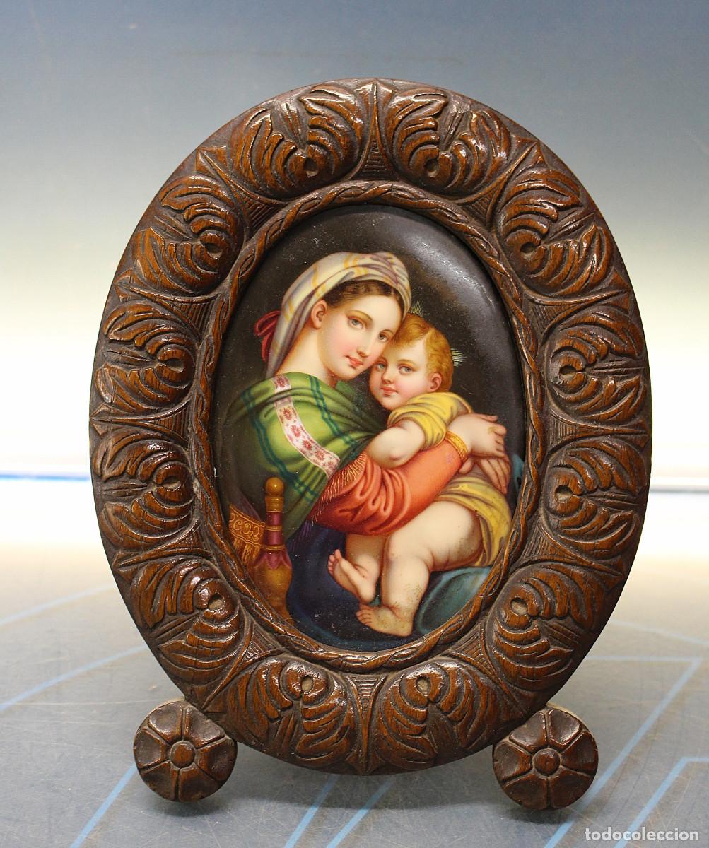 Arte: Pintura sobre porcelana de la Virgen de la Silla, Madonna della Seggiola de Rafael.