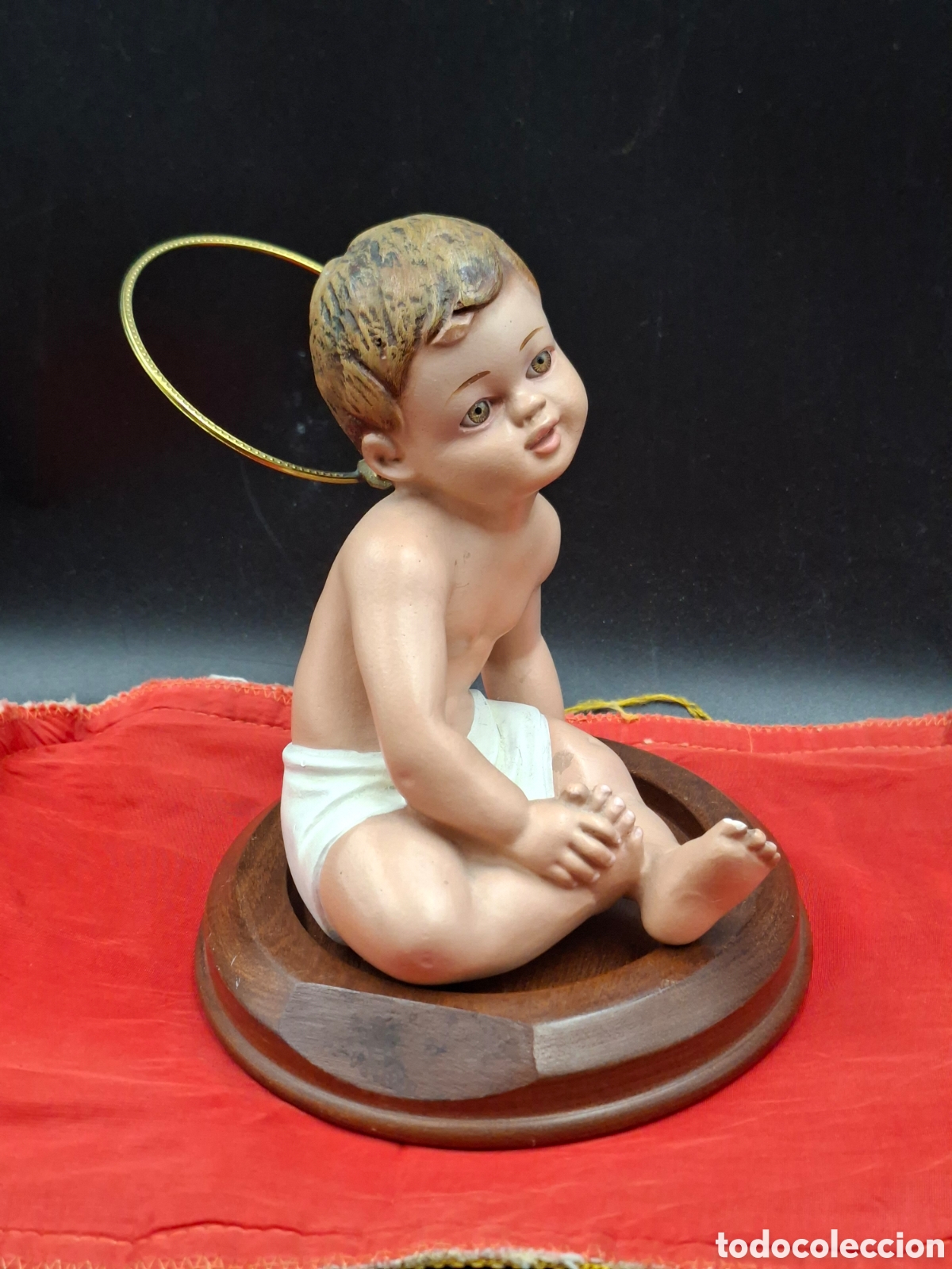 Arte: Figura Ni&ntilde;o Jes&uacute;s Olot Guadalupe estuco policromado 14 cm con peana