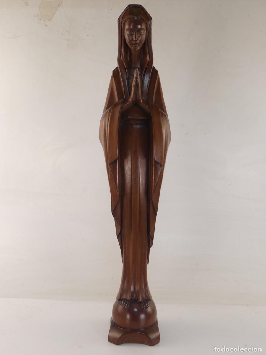 Arte: PRECIOSA TALLA DE MADERA MUJER REZANDO