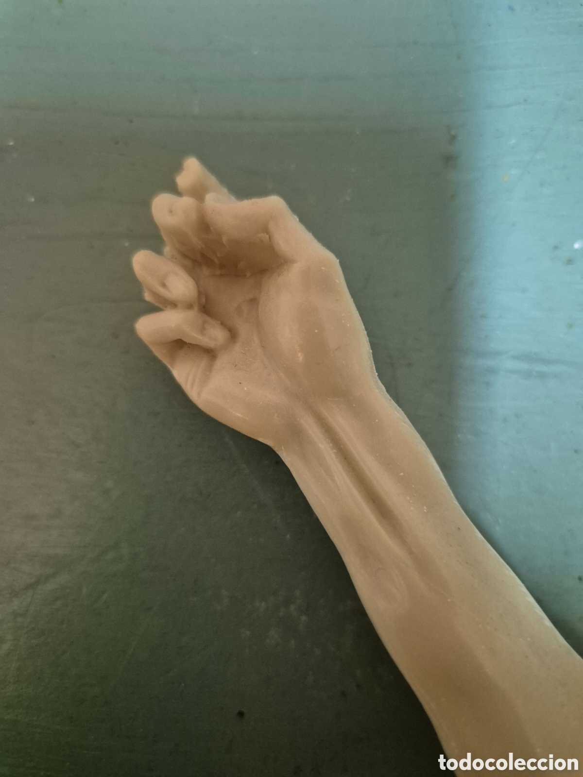 Arte: Cristo de resina sin cruz - Foto 3