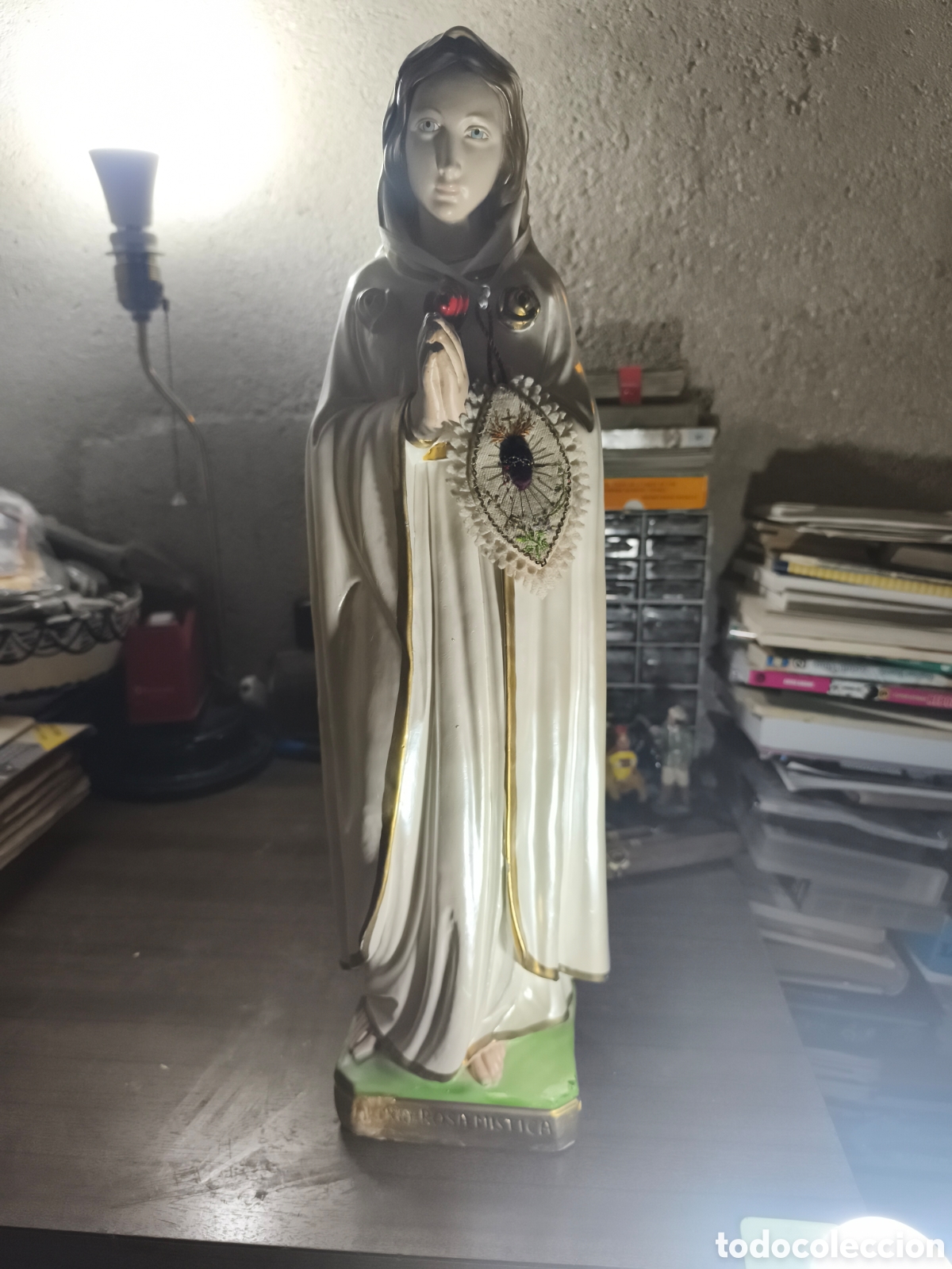 Arte: Antigua figura Religiosa de Mar&iacute;a Rosa M&iacute;stica de estuco