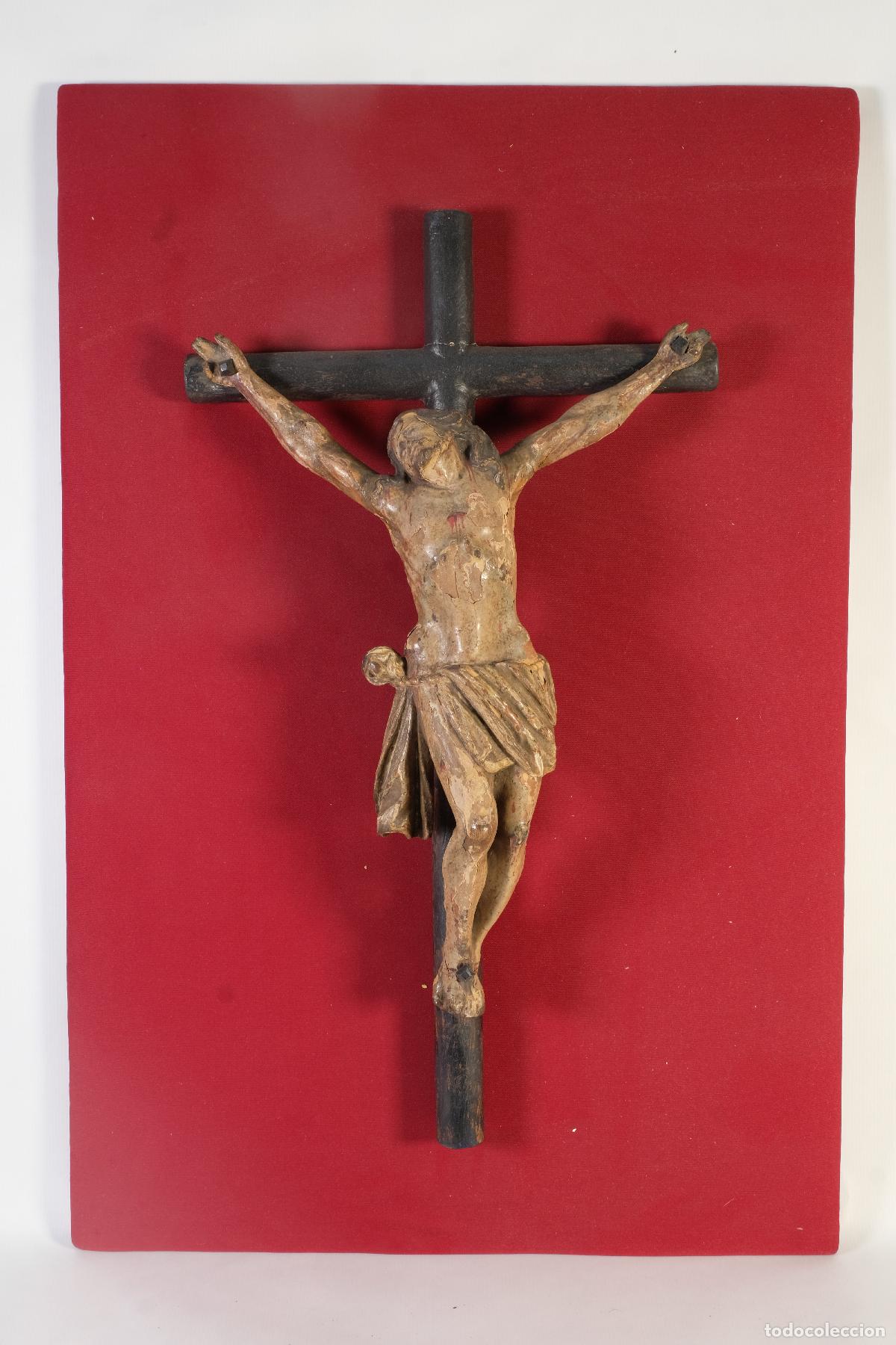 Art: Cristo en la cruz en madera policromada Escuela espa&ntilde;ola siglo XVII