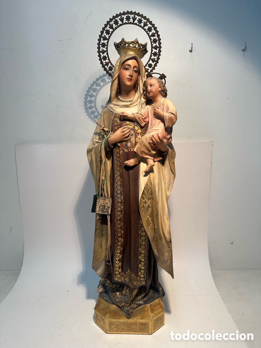 Arte: PRECIOSA VIRGEN DEL CARMEN DE ESTUCO Y OJOS DE CRISTAL. TALLERES CASTELLANAS BARCELONA. 69CM ALTURA.