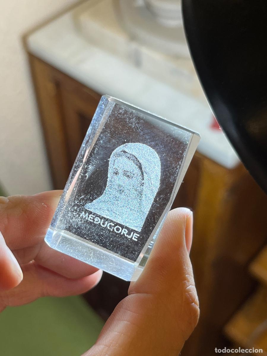 Arte: Bloque de Cristal Medjugorje Grabado L&aacute;ser 3D Virgen Mar&iacute;a Souvenir Religioso Bosnia
