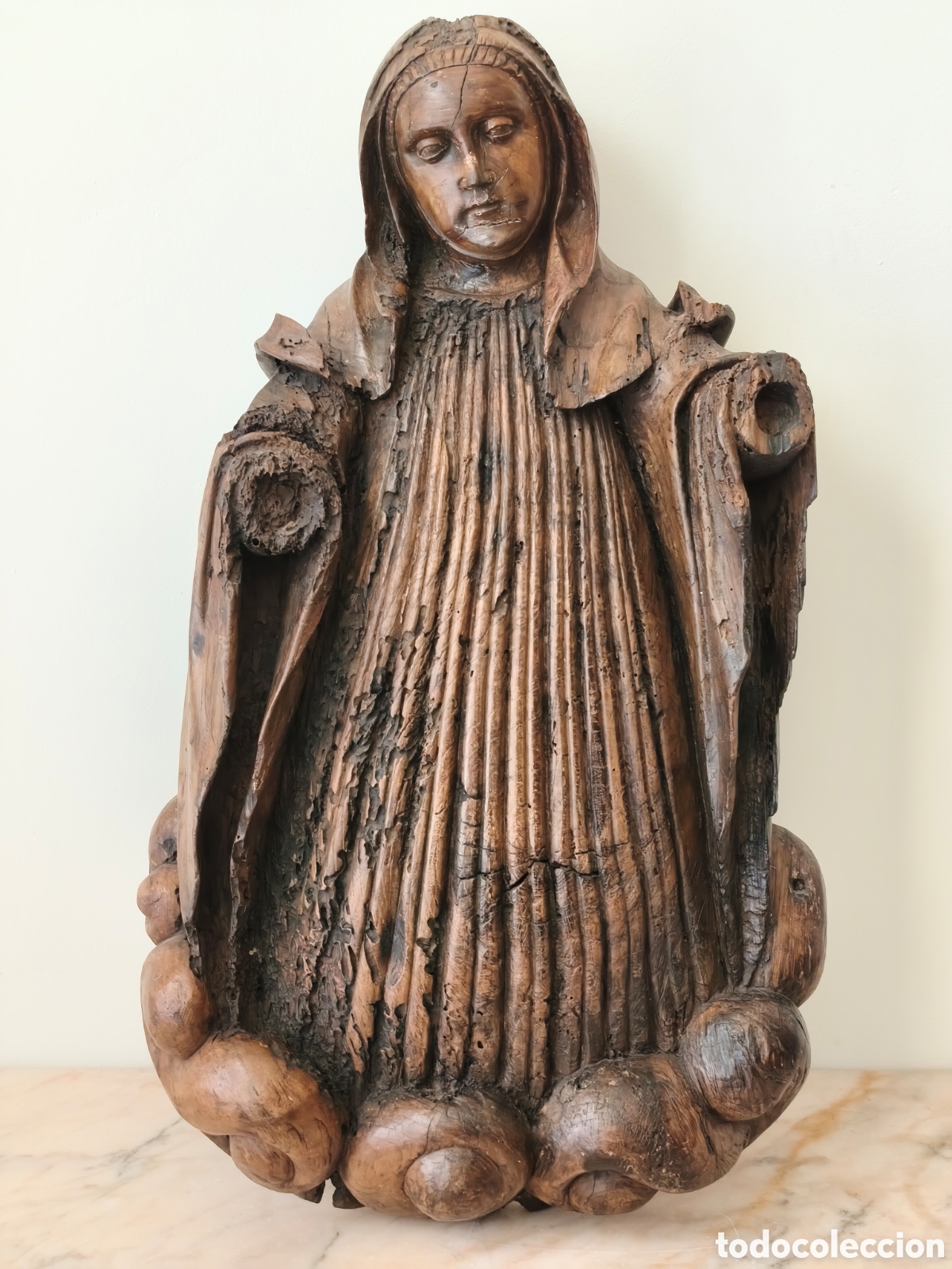 Arte: Santa Teresa , talla en madera de nogal hacia 1600 .