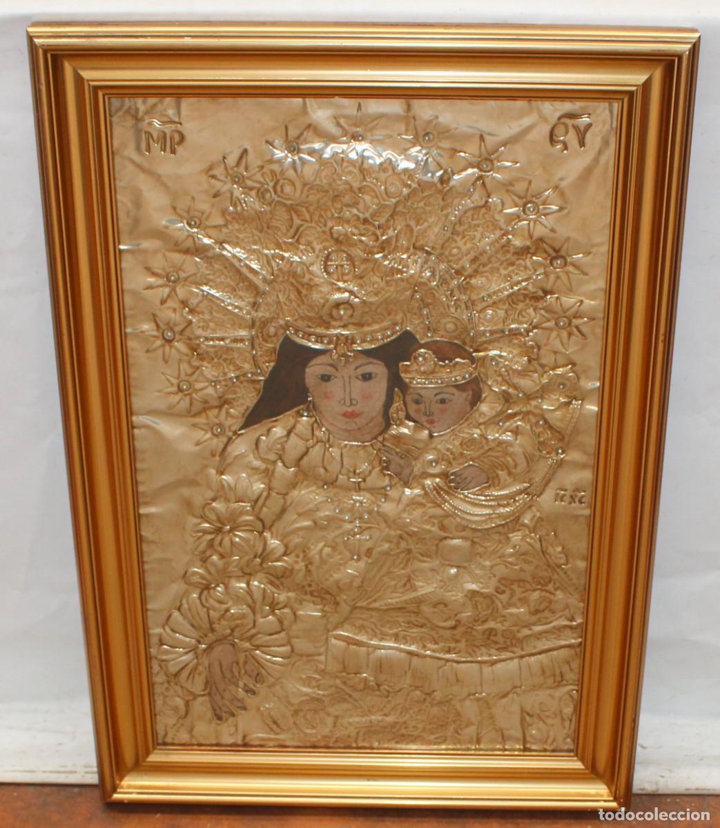 Arte: INTERESANTE PLAFON EN METAL REPUJADO Y PINTADO DE LA VIRGEN DE LOS DESAMPARADOS (VALENCIA)