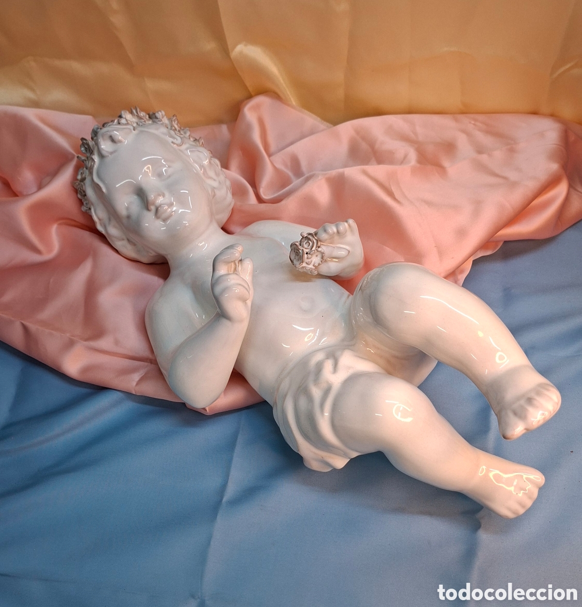 Arte: Ni&ntilde;o Jes&uacute;s de porcelana del Siglo XX