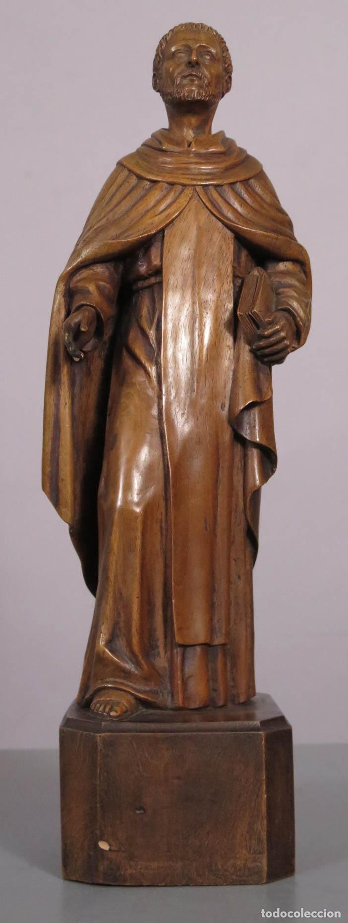 Arte: TALLA SANTO DOCTOR. MADERA MACIZA NOGAL. HACIA 1900