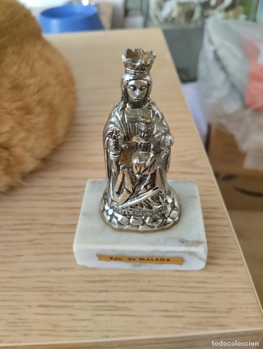 Arte: figura de virgen con ni&ntilde;o metalica recuerdo de malga con base de marmol