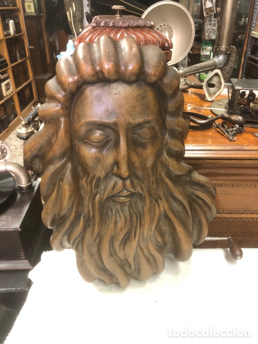 Arte: Cabeza de Cristo en madera firmada F. Alonso