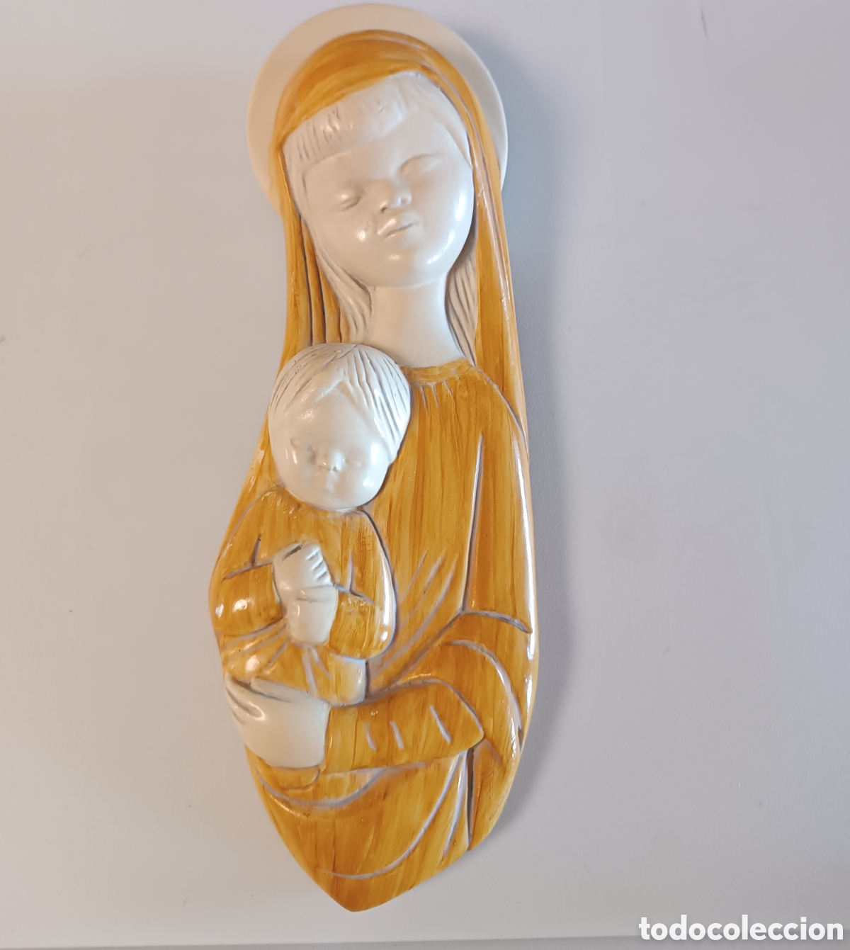 Arte: Imagen Escayola VIRGEN MAR&Iacute;A con NI&Ntilde;O, para colgar.