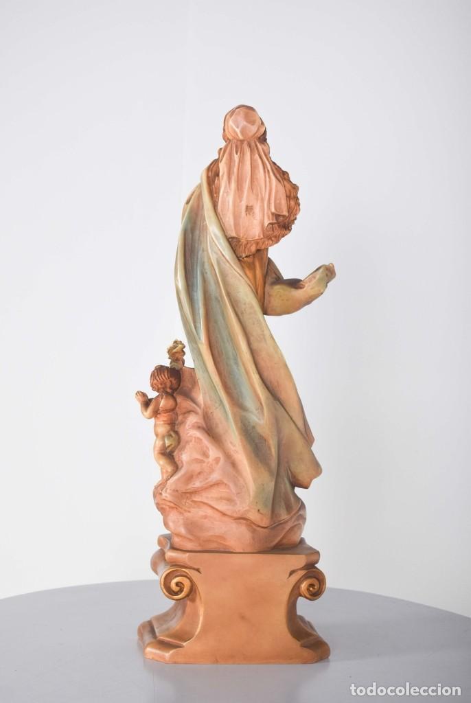 Arte: Imagen de Nuestra Se&ntilde;ora de la a iconograf&iacute;a tradicional de la Virgen Inmaculada,