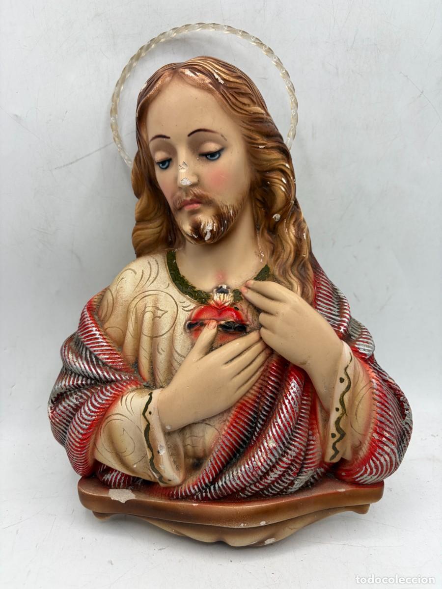 Arte: ANTIGUA FIGURA SAGRADO CORAZ&Oacute;N DE JES&Uacute;S. IMAGEN RELIGIOSA POLICROMADA. AUREOLA. VINTAGE.