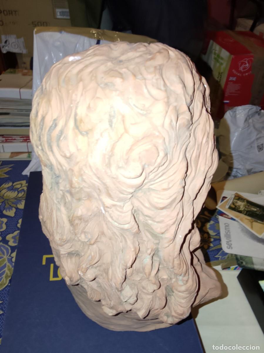 Arte: escultura en forma de busto que representa a Jesucristo, com&uacute;nmente utilizada como objeto devoci&oacute;n - Foto 3