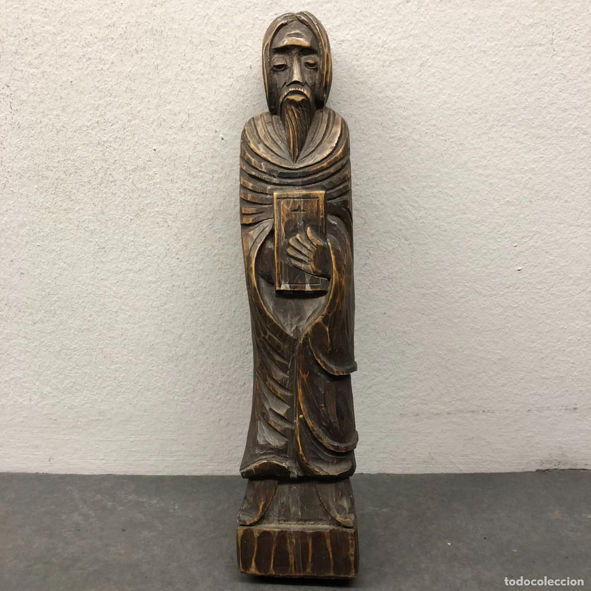 Arte: PRECIOSA TALLA RELIGIOSA EN MADERA - SANTO CON BIBLIA - 34 X 7 CM - TALLA RUSTICA ARTE RURAL / 425