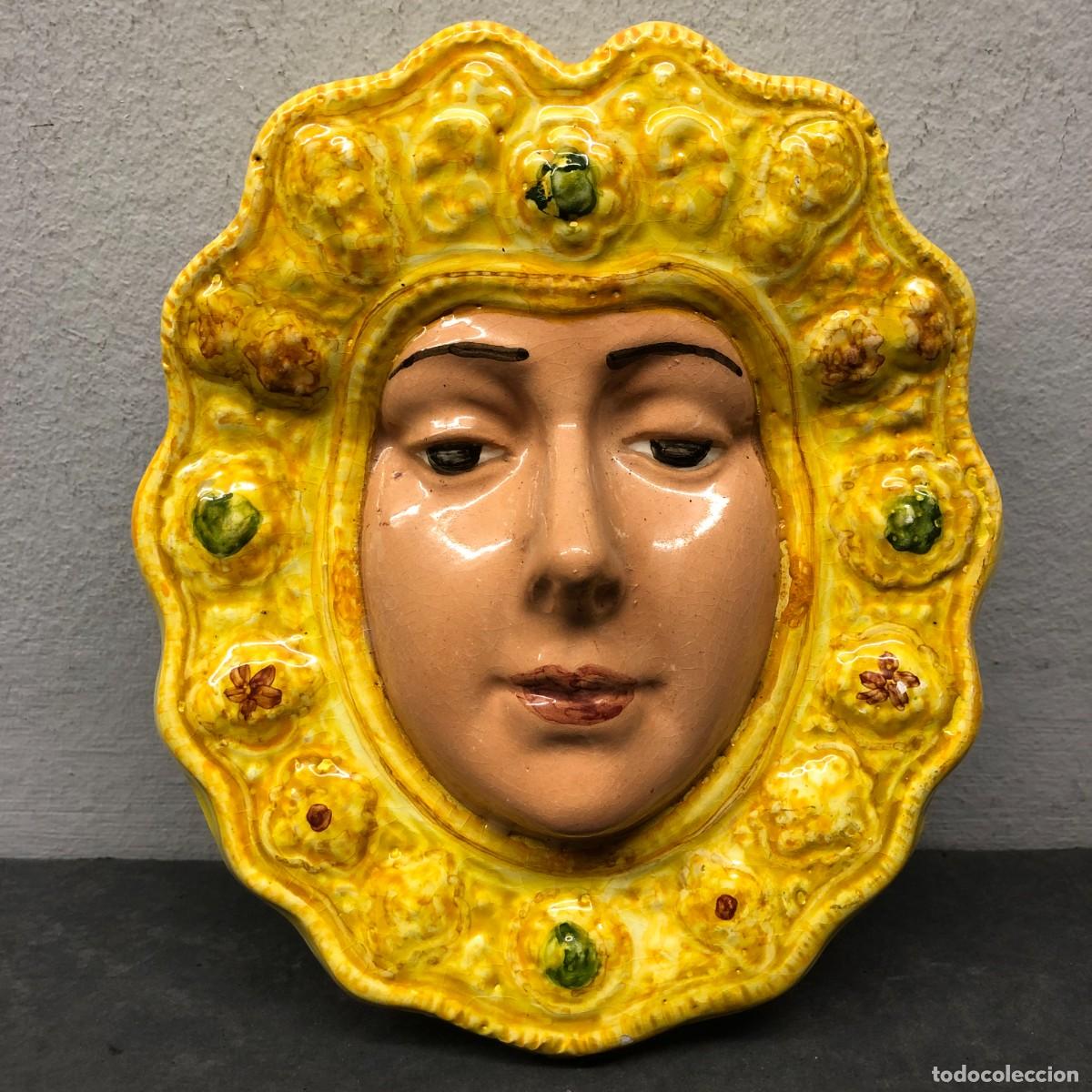 Arte: ROSTRO EN CERAMICA DE LA VIRGEN DEL ROC&Iacute;O - PINTADA A MANO - C. 1900 - RAR&Iacute;SIMA - 19,5 X 18 CM / 426