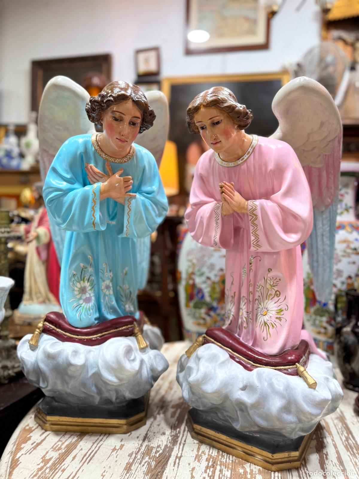 Arte: ESPECTACULAR PAREJA DE ANGELES ADORADORES DE OLOT CON OJOS DE CRISTAL - MEDIDA 70 CM