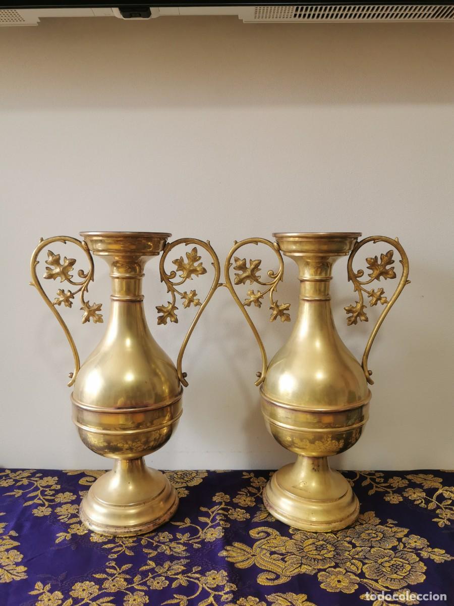 Arte: Pareja de anforas o jarrones de altar 36cm