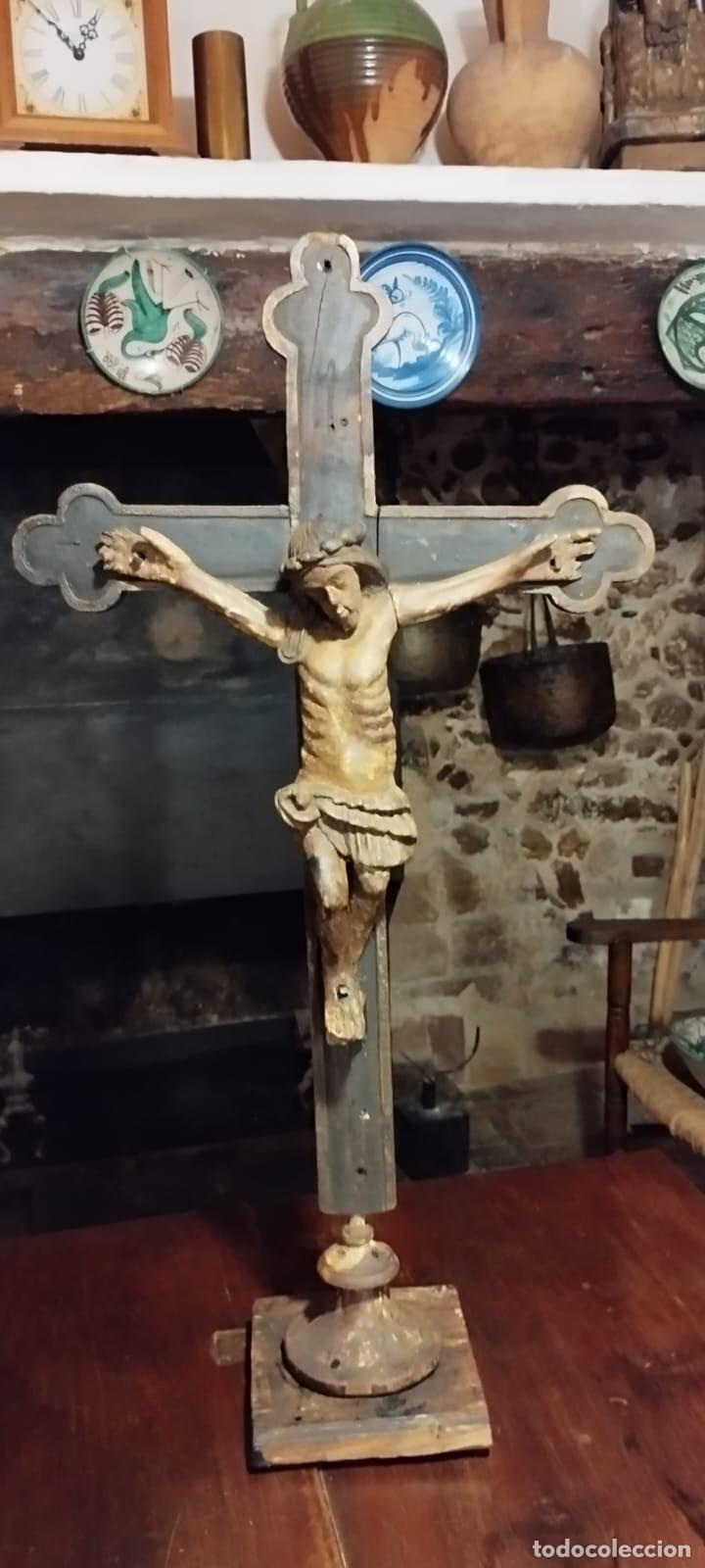 Arte: Cristo, cruz de altar o procesional tudesca, siglo XV.