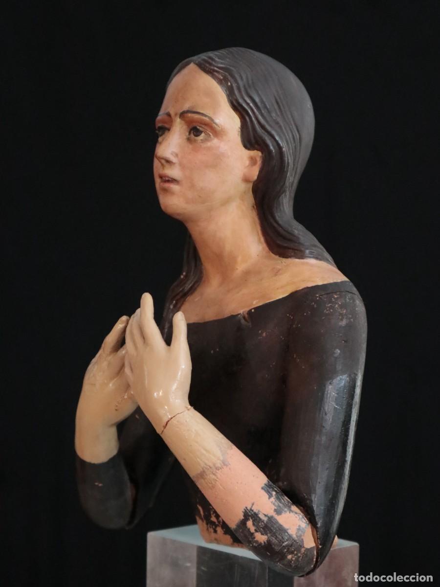Kunst: Virgen Dolorosa. Busto de imagen de vestir elaborada en terracota policromada. Siglos XVIII-XIX.