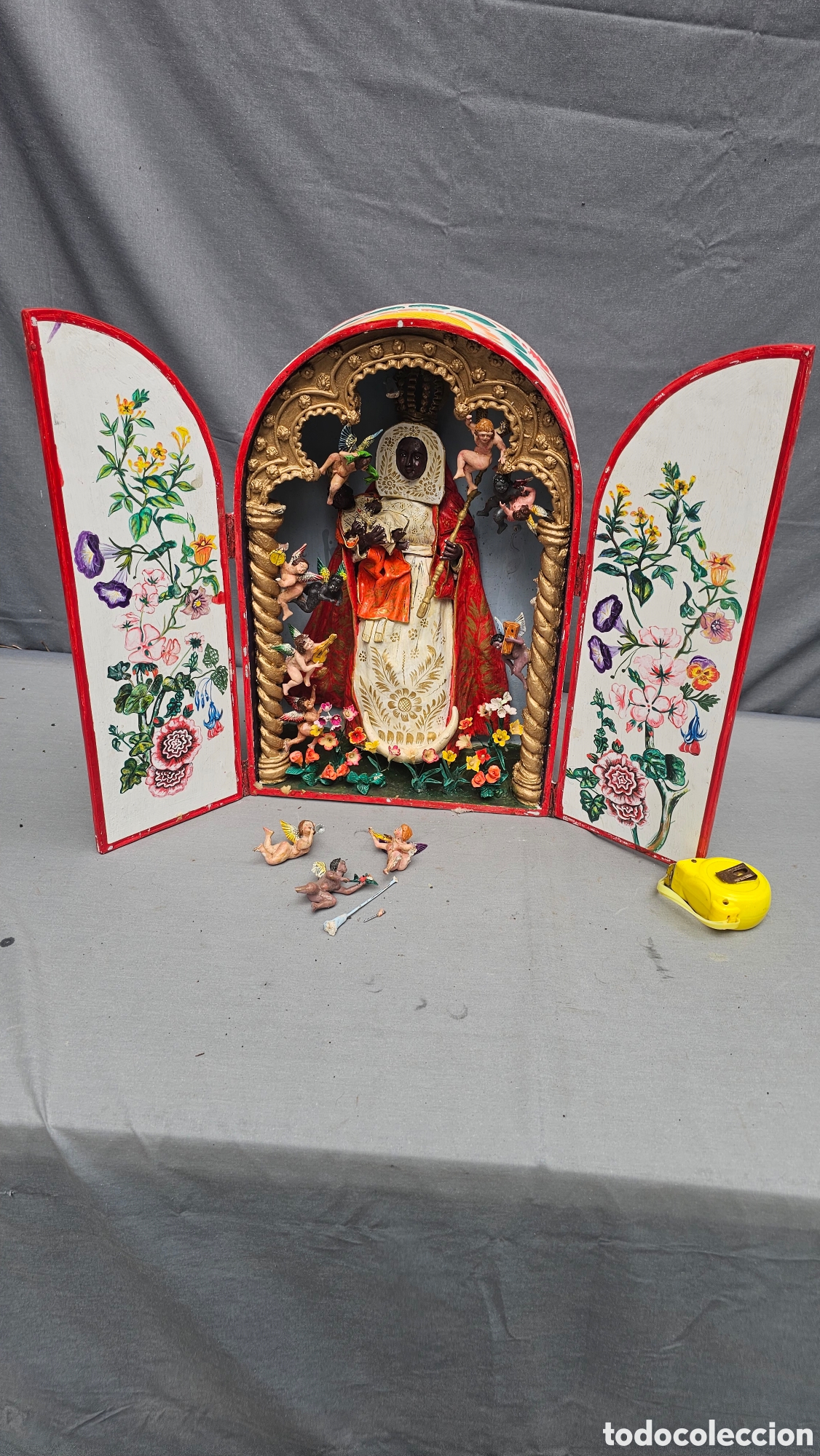 Arte: Bonita virgen de Candelaria con capilla