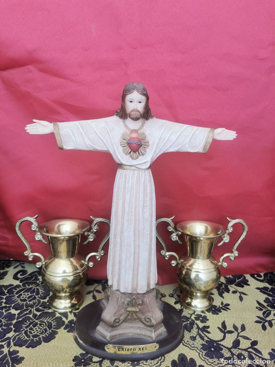 Arte: Figura Jesucristo Rey 29cm