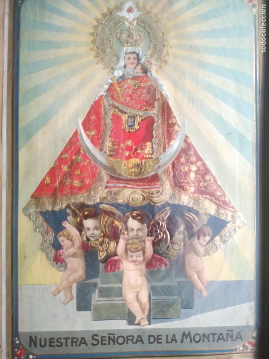 Arte: Cuadro con litografia antigua coloreada y troquelado Virgen de La Monta&ntilde;a (C&aacute;ceres)
