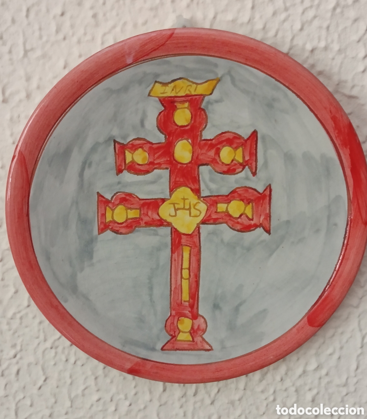 Arte: Plato Cer&aacute;mica de Pared Pintado a Mano - Cruz de Caravaca - 19 cm - Religioso / Regional