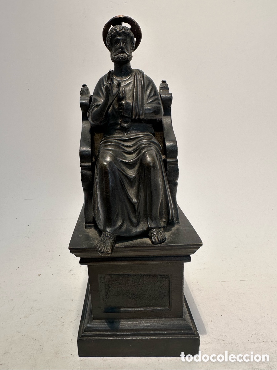 Arte: PRECIOSA ESCULTURA DE SAN PEDRO DE BRONCE ANTIGUO. 21,5 CM.