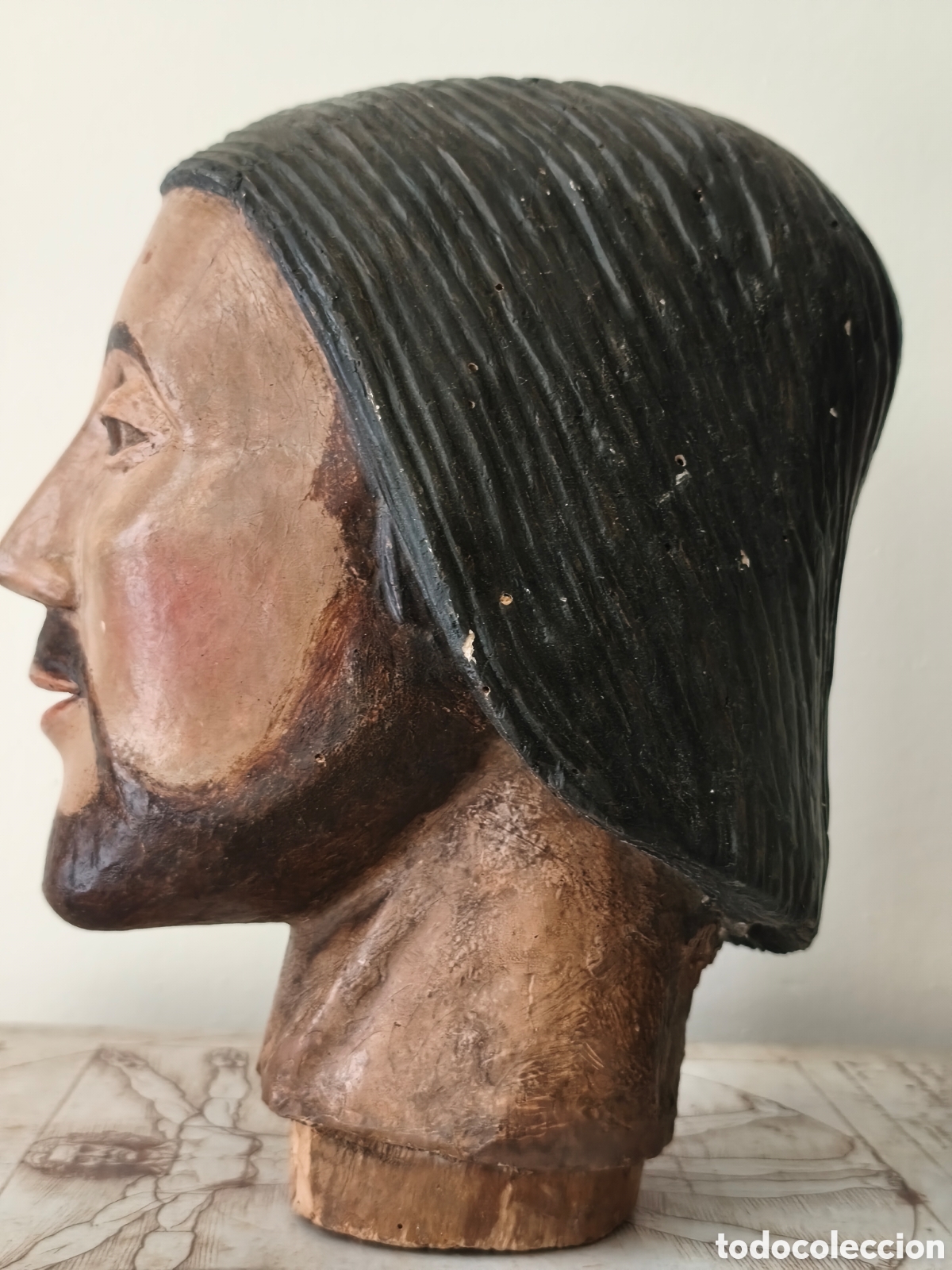 Arte: Cabeza de Cristo en madera policromada - &aacute;mbito hisp&aacute;nico siglos XVIII-XIX